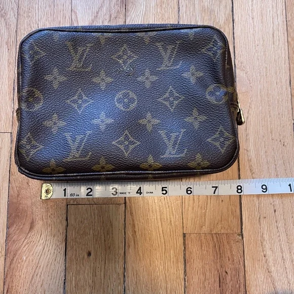 Vintage Louis Vuitton Brown Monogram Clutch Bag: Read Description - Picture 16 of 17